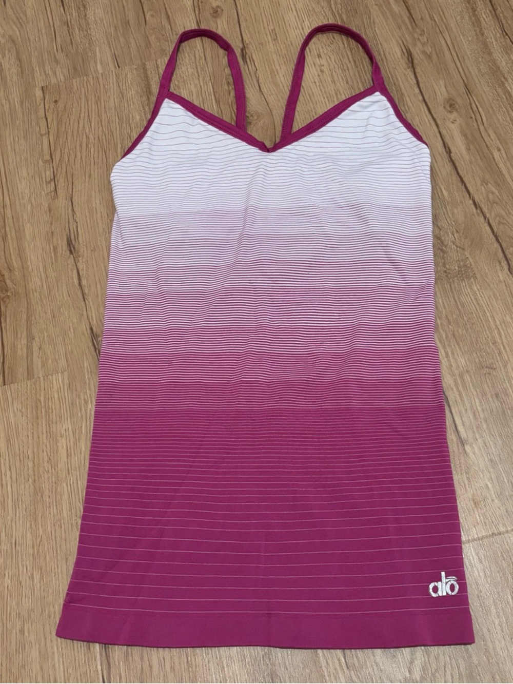 Alo Gradient Strappy Striped Tank Top Cami Magenta pink & White Small S women’s
